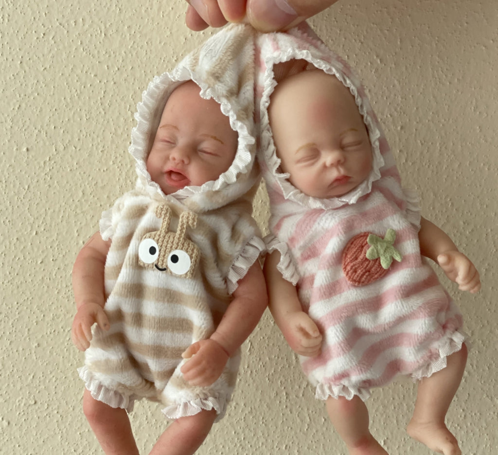 6 Inch Mini Full Body Silicone Baby Doll Lifelike Realistic Reborn Baby Girl with Accessories