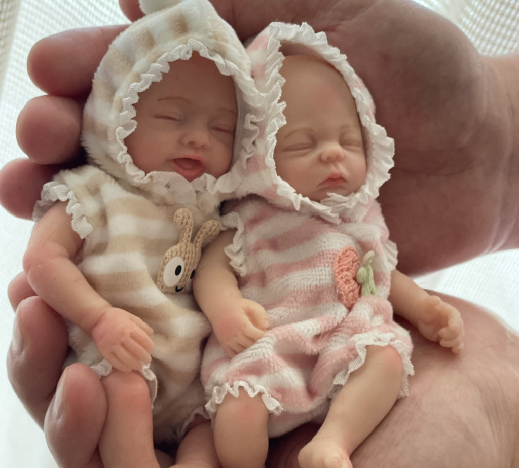 6 Inch Mini Full Body Silicone Baby Doll Lifelike Realistic Reborn Baby Girl with Accessories