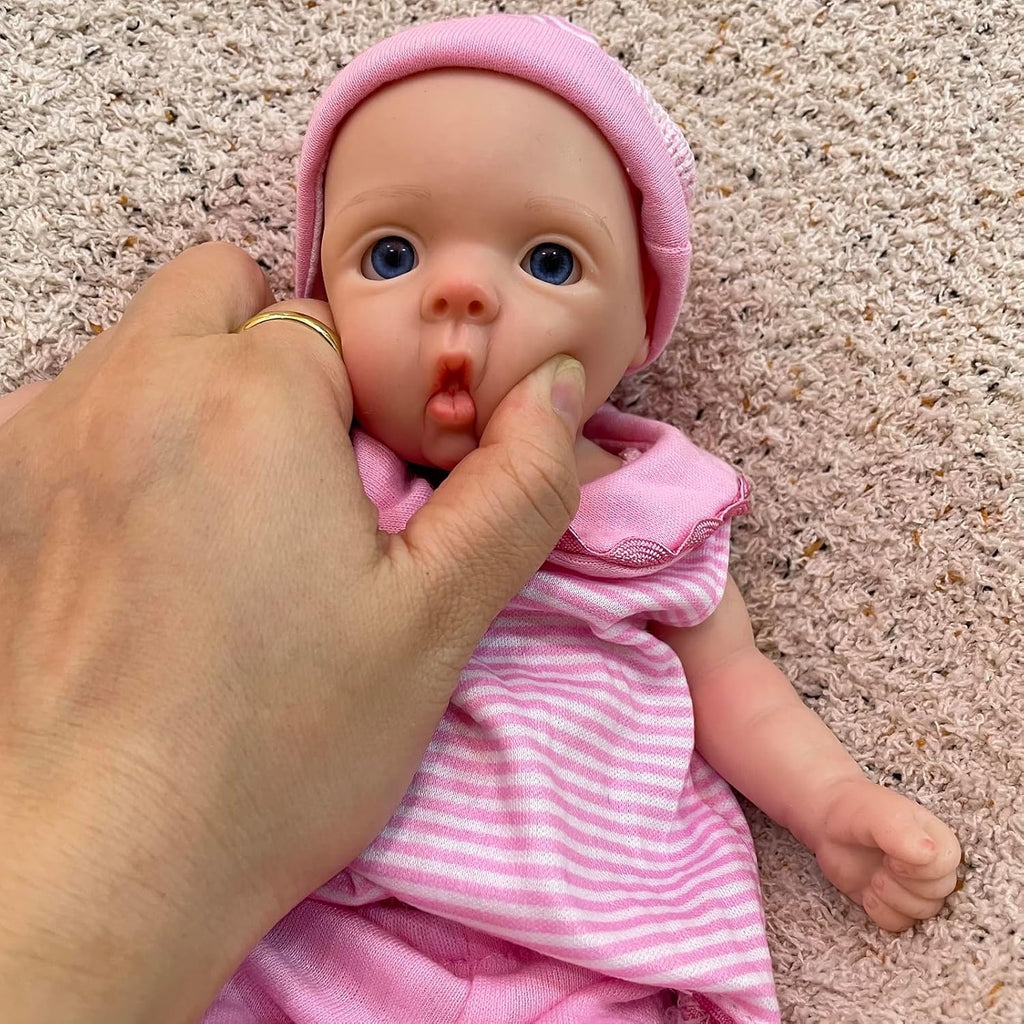10 Inch Silicone Baby Doll Girl Realistic Soft Full Body Lifelike Reborn Baby Doll with Accessories