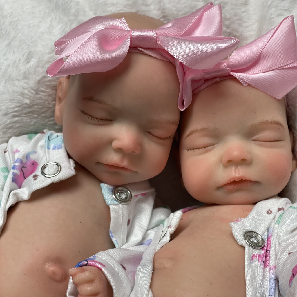 10 Inch Silicone Reborn Baby Doll Boy Soft Full Body Lifelike Realistic Mini Baby with Clothes